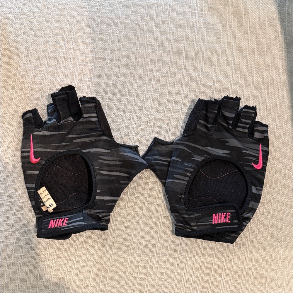 3/$8 Nike Black and Pink Camouflage Lifting Gloves